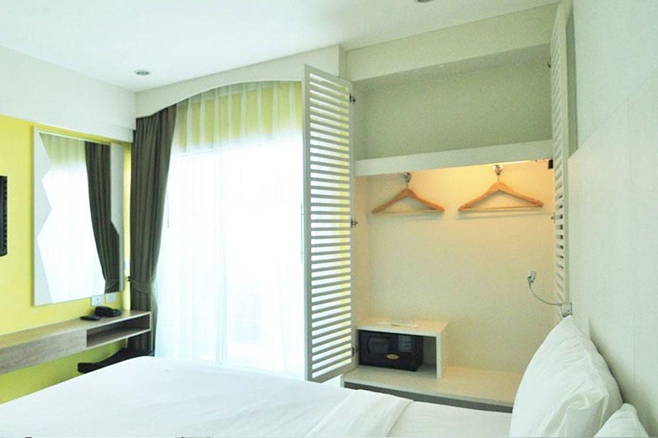The Aim Patong Hotel Екстериор снимка