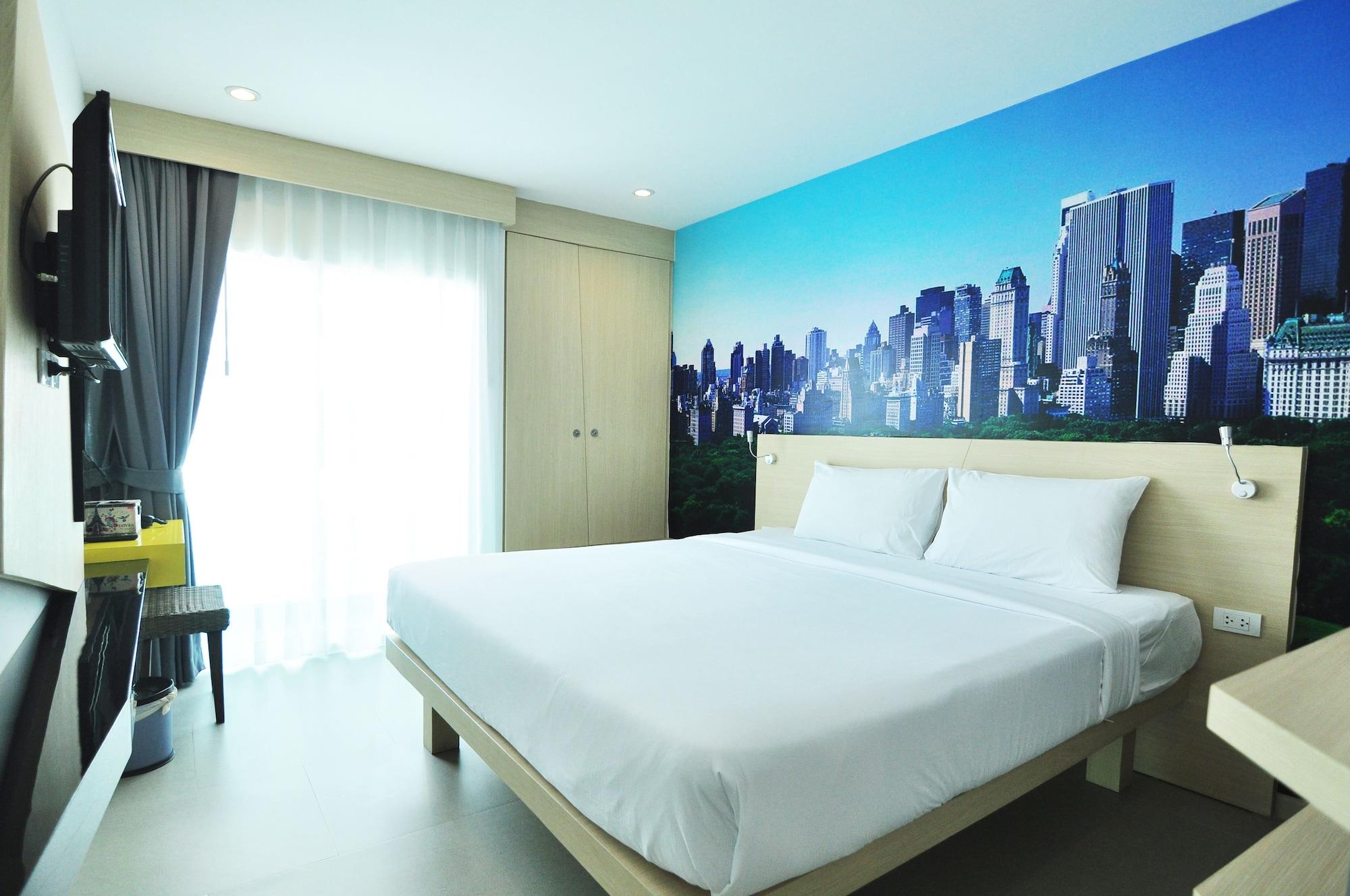 The Aim Patong Hotel Екстериор снимка