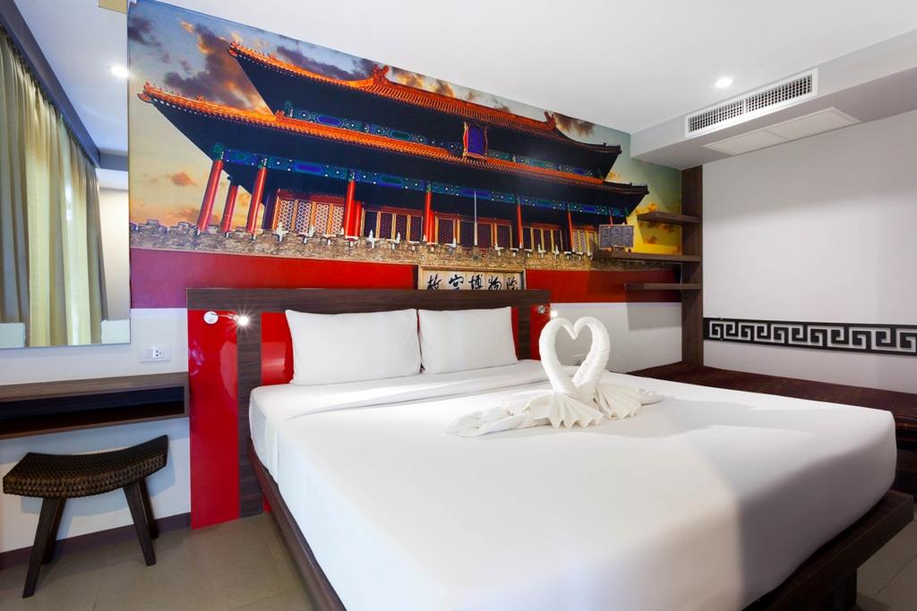 The Aim Patong Hotel Екстериор снимка
