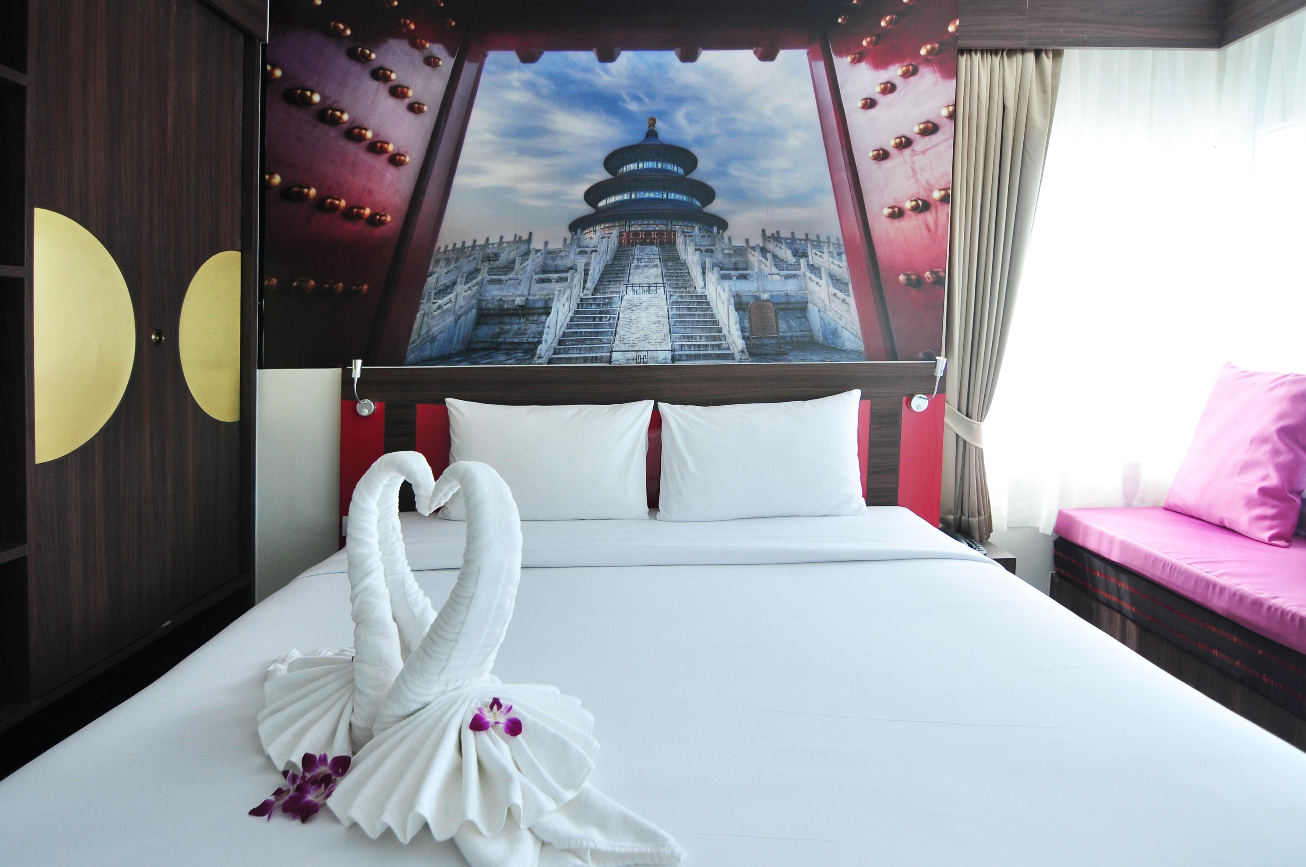 The Aim Patong Hotel Екстериор снимка