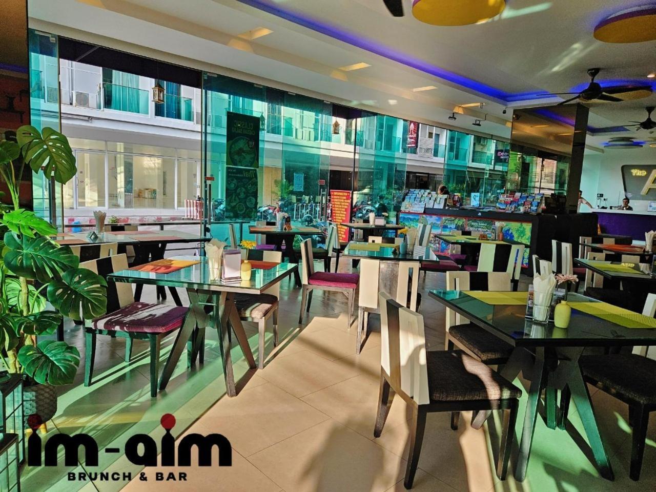 The Aim Patong Hotel Екстериор снимка