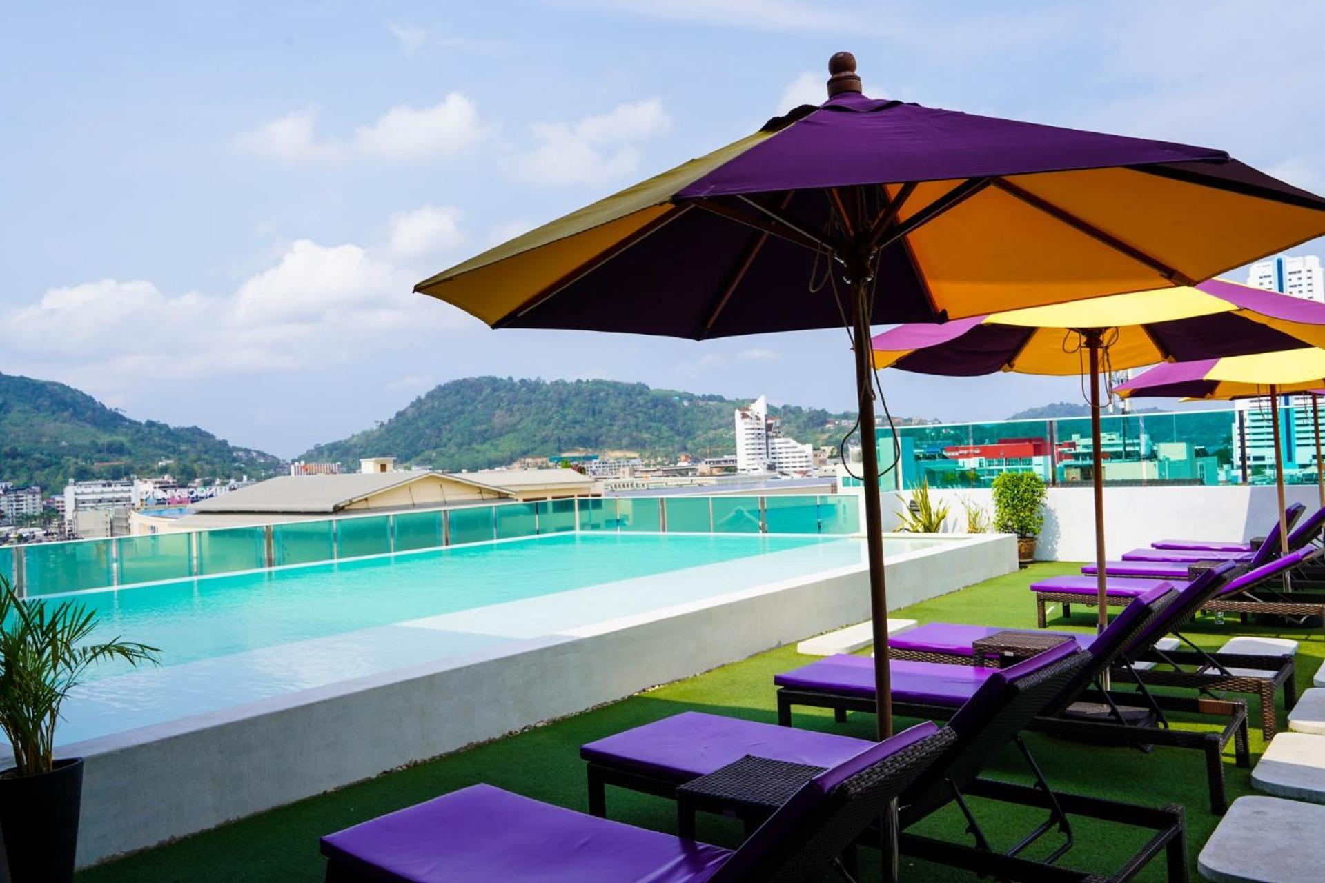 The Aim Patong Hotel Екстериор снимка