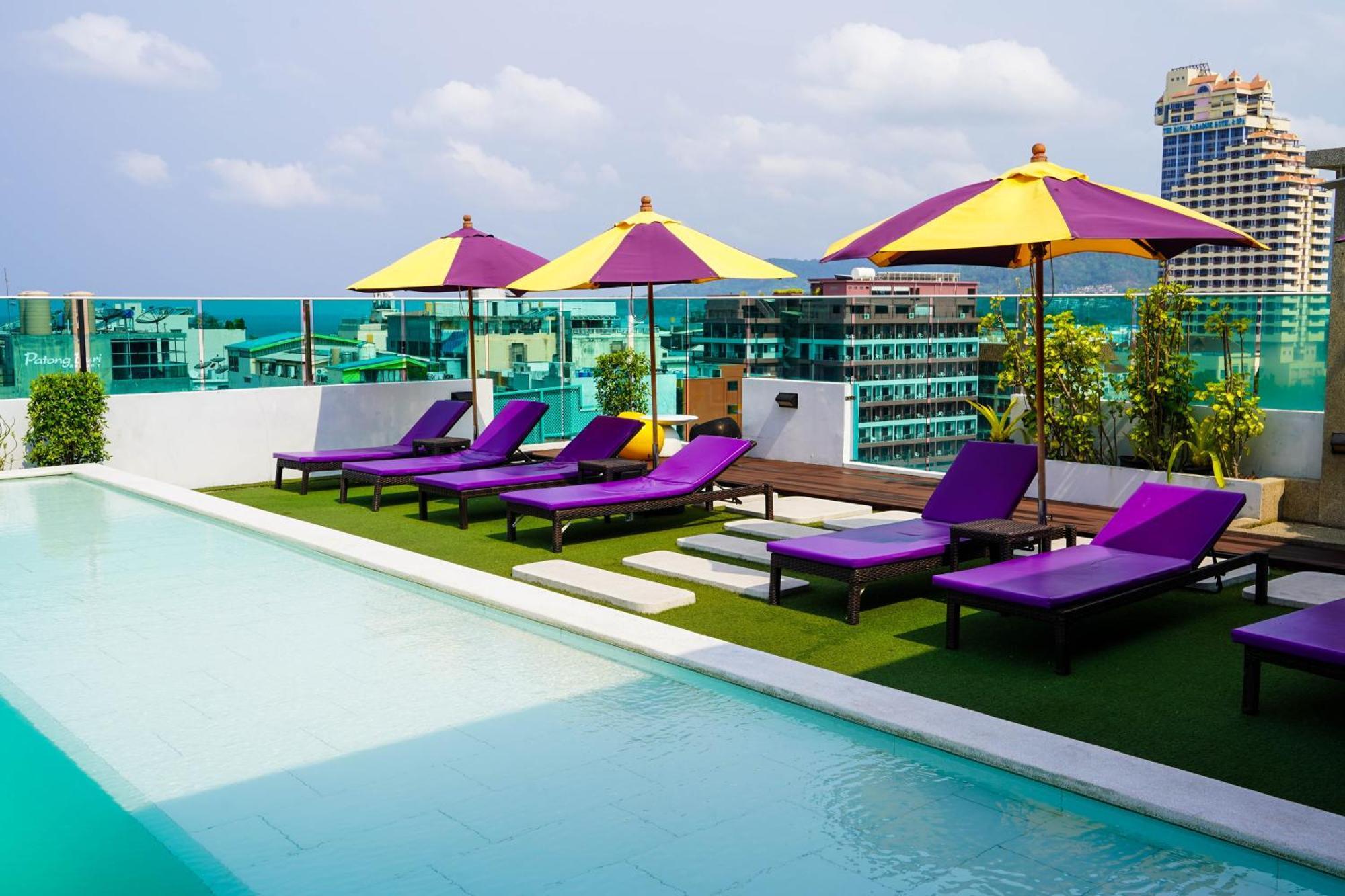 The Aim Patong Hotel Екстериор снимка